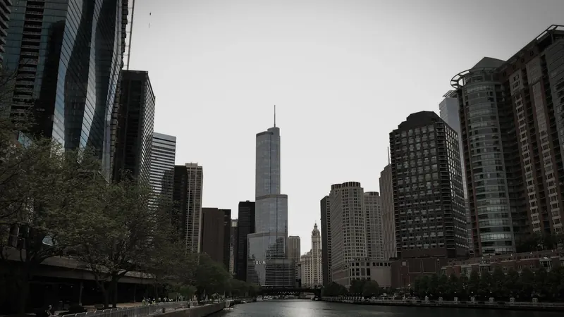 Skyscrapers along the Chicago River